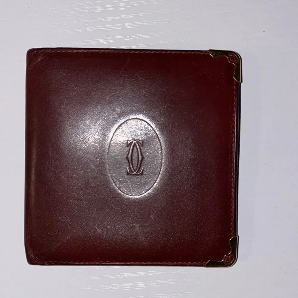 Cartier Burgundy Men’s Bifold Wallet ✨